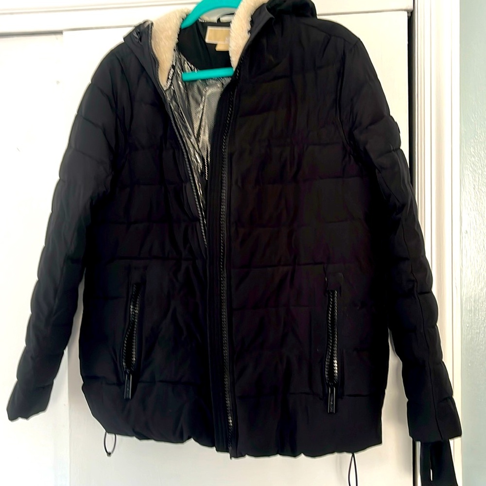 Michael Kors  jacket, black insulated jacket Sherpa with Sherpa hood size large